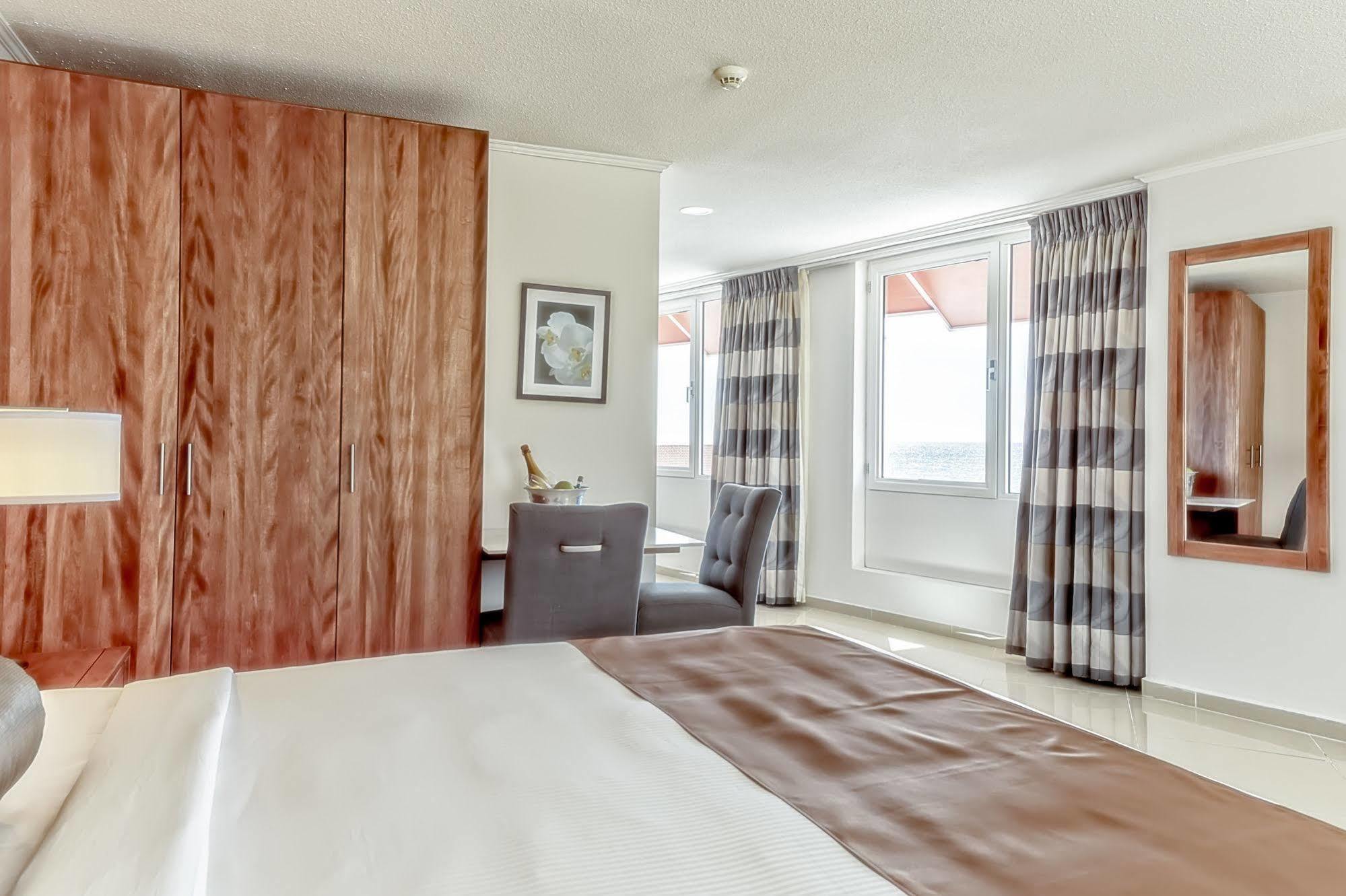 City Suites & Beach Hotel Willemstad Exterior foto